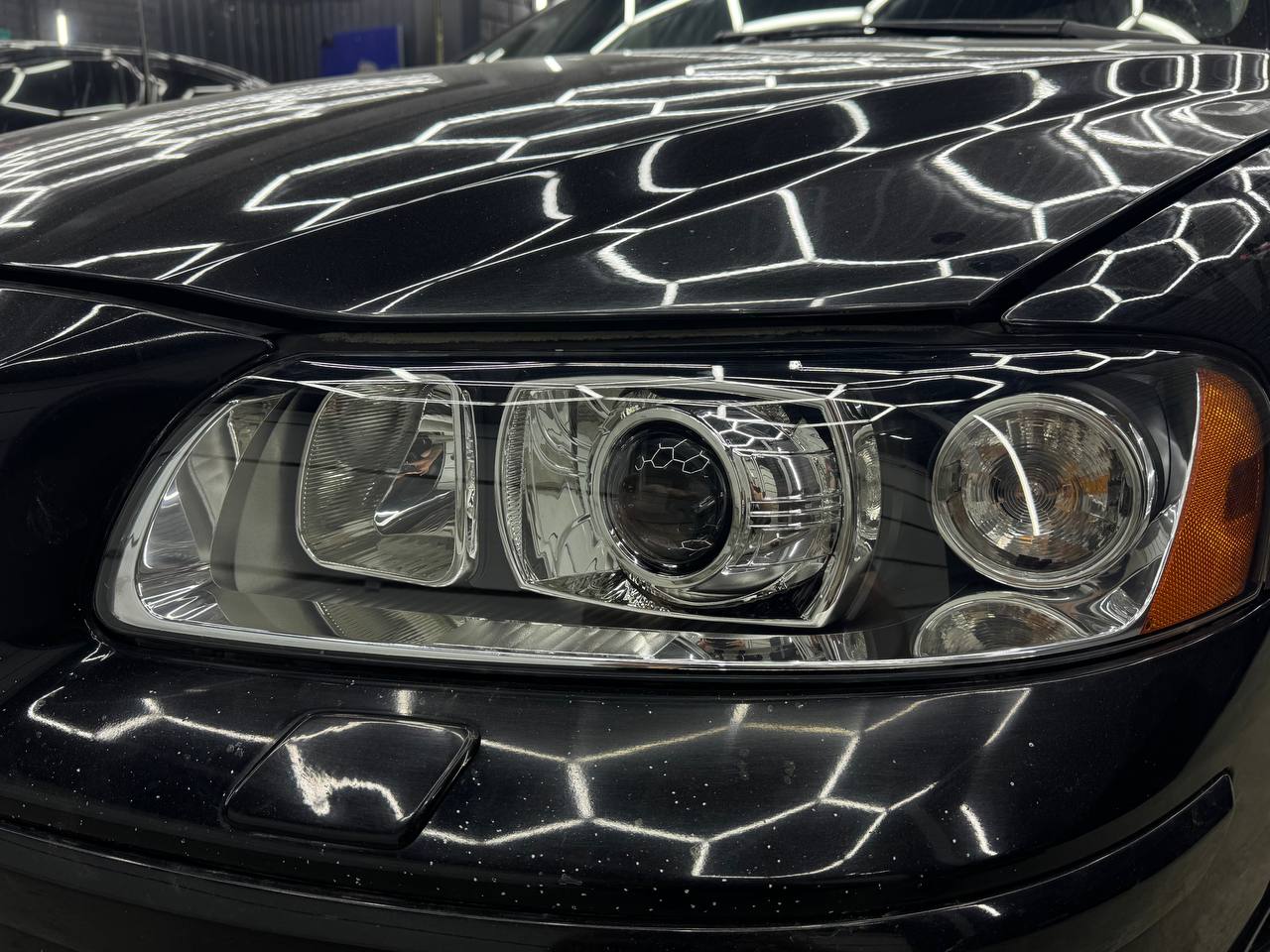 Lens installation for car headlights